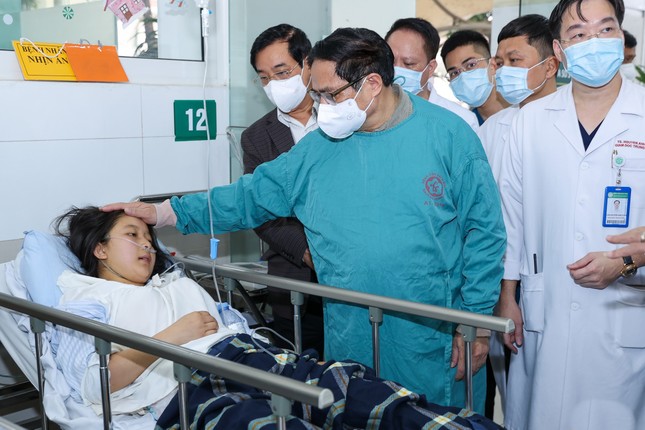 Thủ tướng Phạm Minh Chính kiểm tra đột xuất các bệnh viện lớn tại Hà Nội